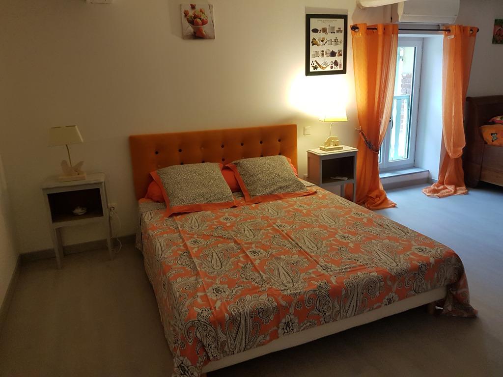 Chambres D'Hotes Au Pere Louis Labastide-du-Vert Luaran gambar