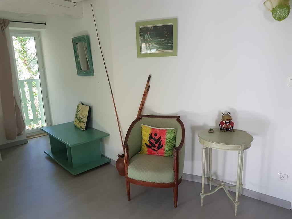 Chambres D'Hotes Au Pere Louis Labastide-du-Vert Luaran gambar